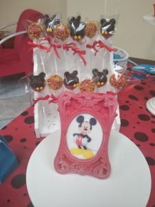 Doces personalizados Mickey Mouse